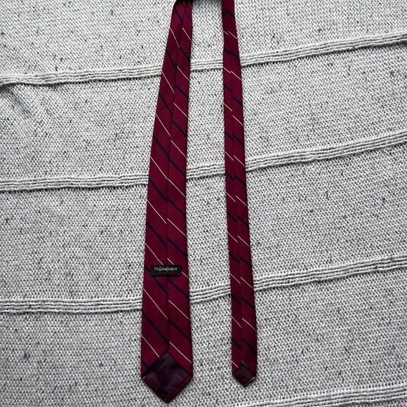 Ives St. Laurent neckwear, vintage, dark red with cream and black stripes - Picture 3 of 4